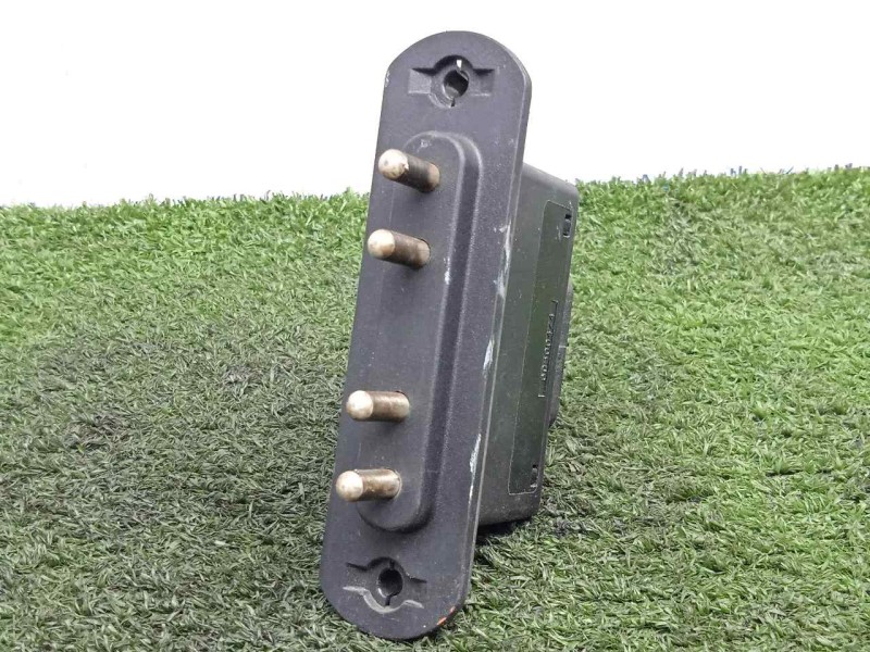 Recambio de interruptor para iveco daily furgón 2.3 diesel referencia OEM IAM 69500474 CONTACTOR.PUERTA 