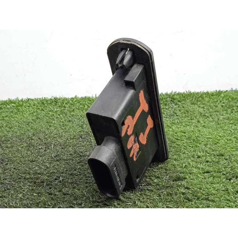 Recambio de interruptor para iveco daily furgón 2.3 diesel referencia OEM IAM 69500474 CONTACTOR.PUERTA 