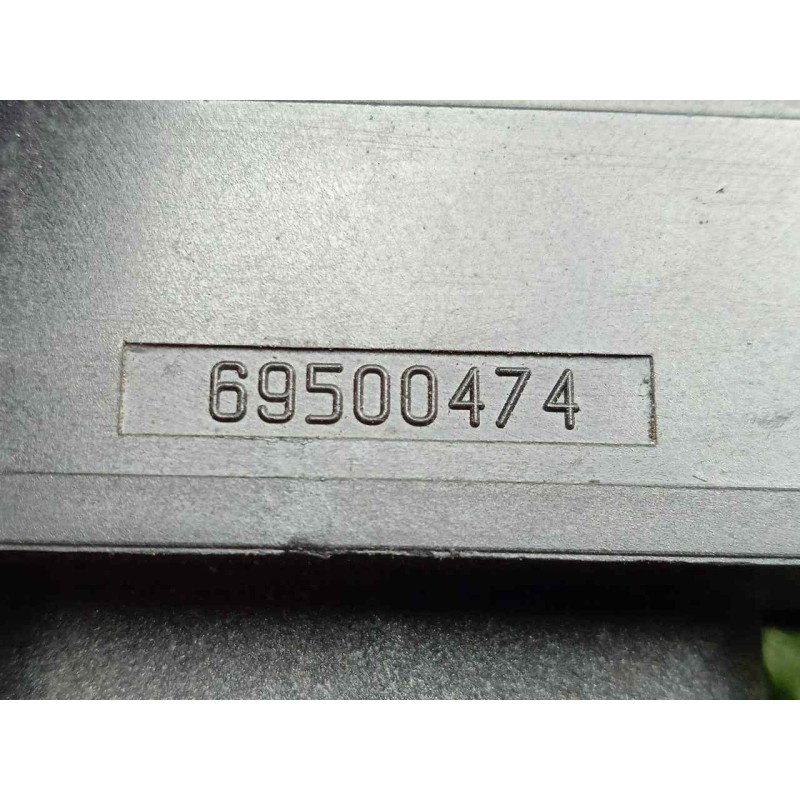 Recambio de interruptor para iveco daily furgón 2.3 diesel referencia OEM IAM 69500474 CONTACTOR.PUERTA 