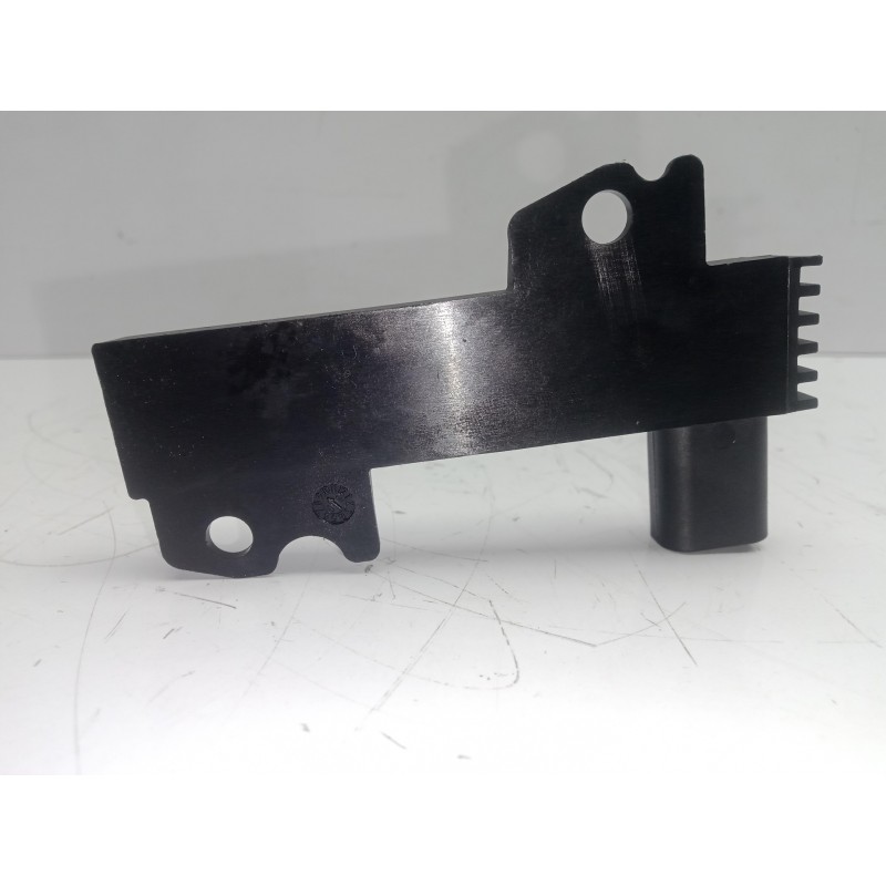 Recambio de antena para ford kuga (cbv) 2.0 tdci cat referencia OEM IAM 8M5T15K603KA FOMOCO 2.PINES