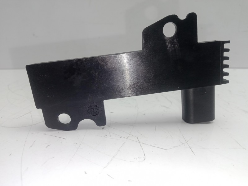 Recambio de antena para ford kuga (cbv) 2.0 tdci cat referencia OEM IAM 8M5T15K603KA FOMOCO 2.PINES