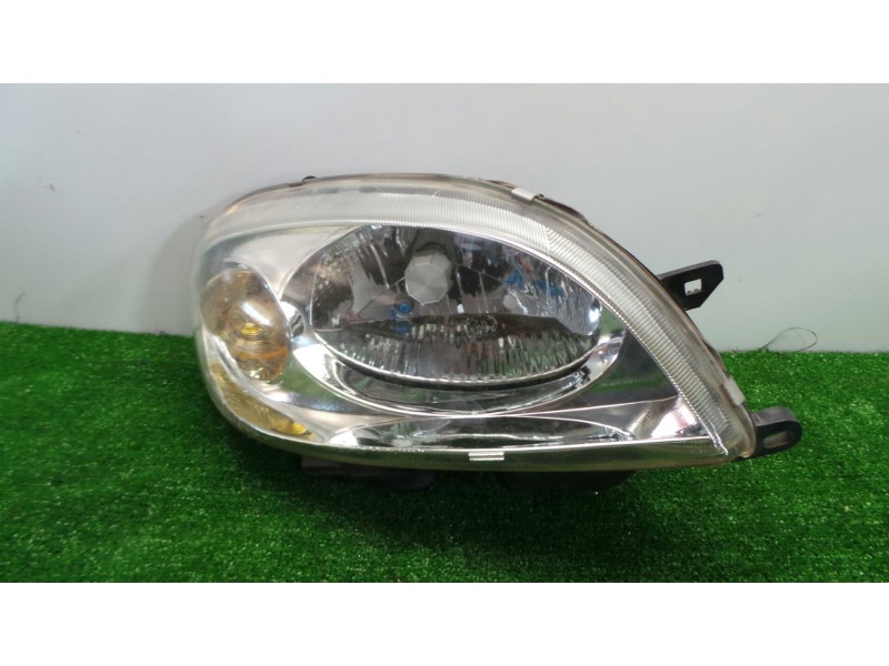 Recambio de faro derecho para citroën saxo 1.1 referencia OEM IAM  2.SERIE 