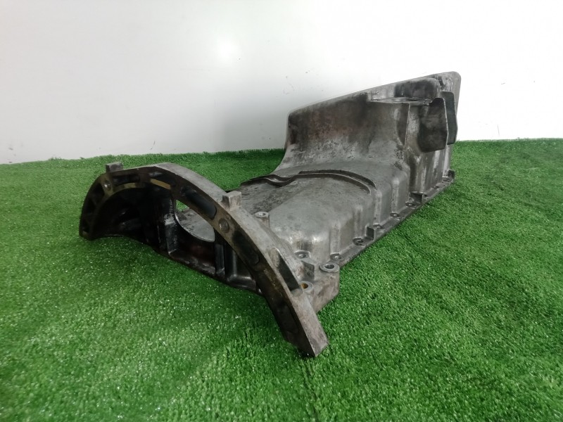 Recambio de carter para mercedes-benz clase c (w202) berlina 2.2 cdi 16v cat referencia OEM IAM R6110140002  