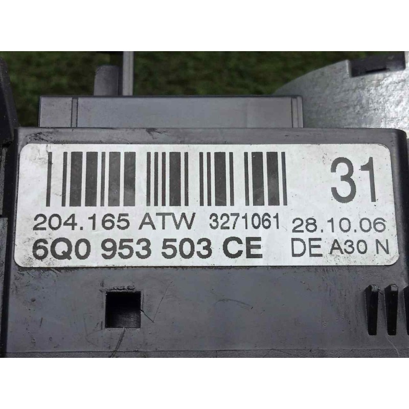 Recambio de mando luces para volkswagen polo (9n3) 1.4 tdi referencia OEM IAM 6Q0953503CE MANDO.DOBLE 