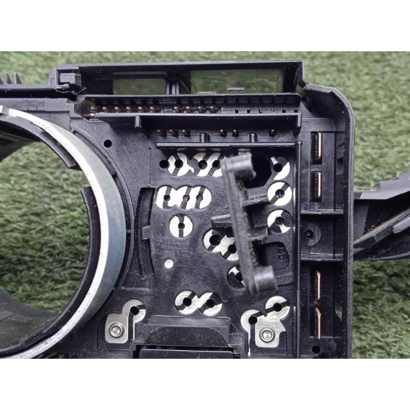 Recambio de mando luces para volkswagen polo (9n3) 1.4 tdi referencia OEM IAM 6Q0953503CE MANDO.DOBLE 