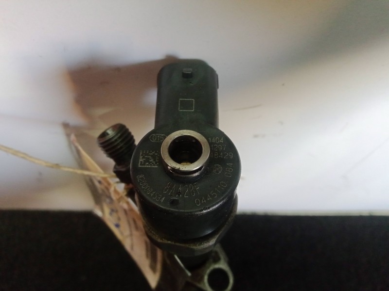 Recambio de inyector para renault laguna ii (bg0) 2.2 dci turbodiesel referencia OEM IAM 0445110084-8200084534  