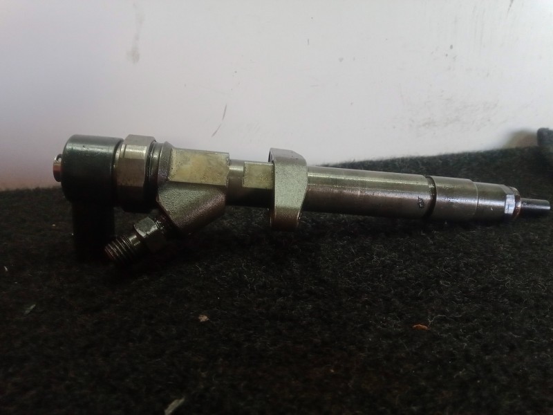 Recambio de inyector para renault laguna ii (bg0) 2.2 dci turbodiesel referencia OEM IAM 0445110084-8200084534  