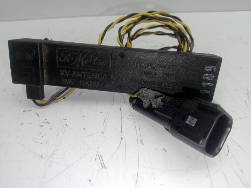 Recambio de antena para ford kuga (cbv) 2.0 tdci cat referencia OEM IAM 8M5T15K603LA  