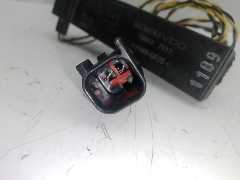 Recambio de antena para ford kuga (cbv) 2.0 tdci cat referencia OEM IAM 8M5T15K603LA  