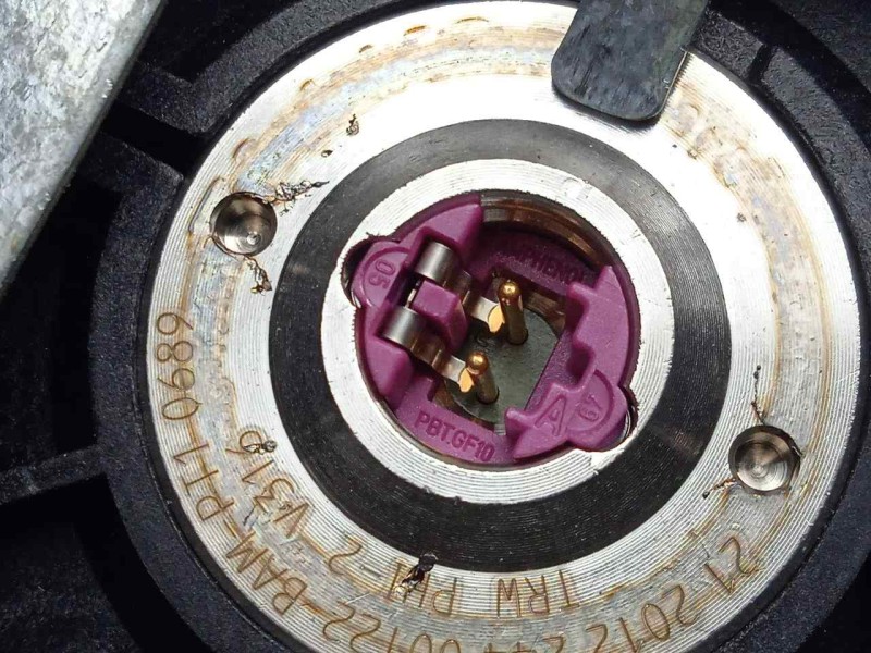 Recambio de airbag delantero derecho para iveco daily furgón 2.3 diesel referencia OEM IAM 832702300-34095872E  