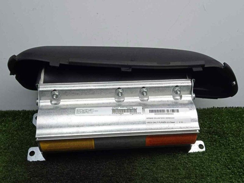 Recambio de airbag delantero derecho para iveco daily furgón 2.3 diesel referencia OEM IAM 832702300-34095872E  
