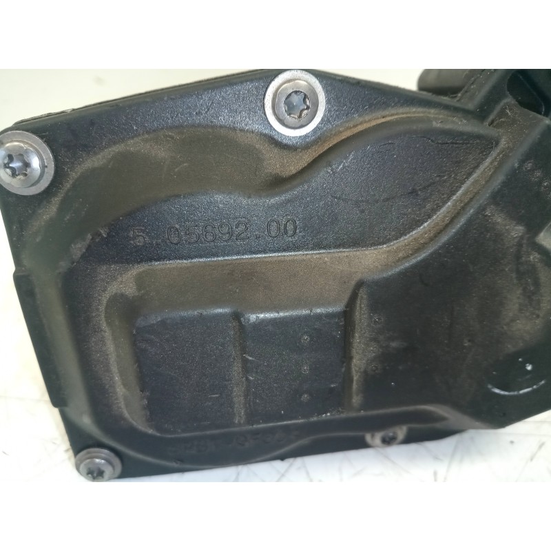 Recambio de caja mariposa para opel insignia sports tourer 2.0 cdti cat referencia OEM IAM 55564164  