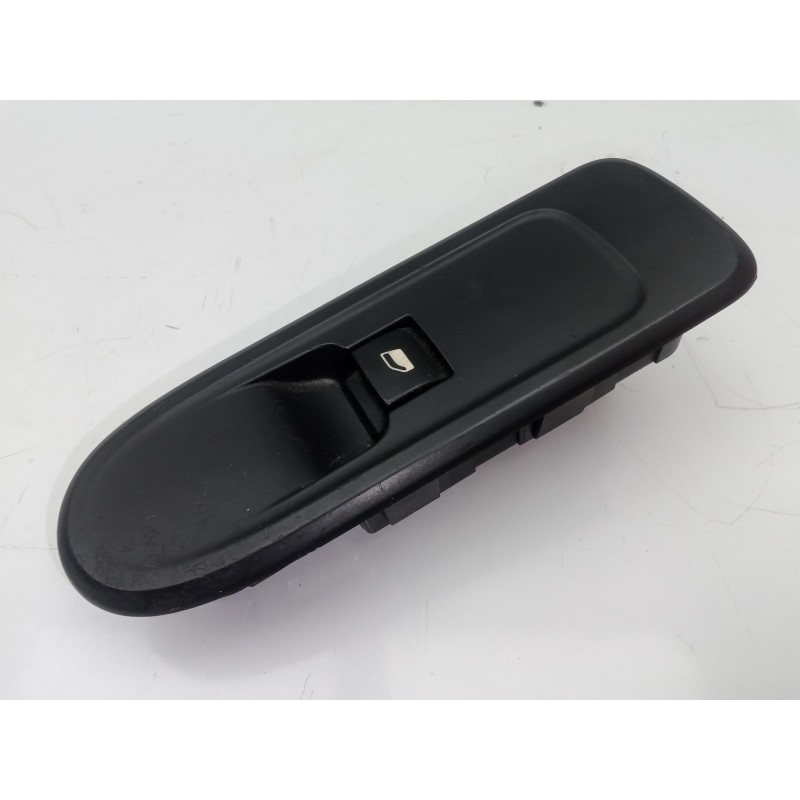 Recambio de mando elevalunas delantero derecho para peugeot 308 1.6 hdi fap cat (9hz / dv6ted4) referencia OEM IAM 96565184XT-53