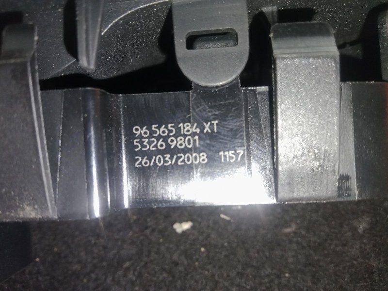 Recambio de mando elevalunas delantero derecho para peugeot 308 1.6 hdi fap cat (9hz / dv6ted4) referencia OEM IAM 96565184XT-53