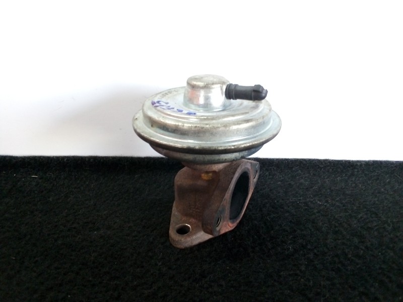Recambio de valvula egr para chrysler voyager (rg) 2.5 crd cat referencia OEM IAM 48002013F-72827002 PIERBURG 