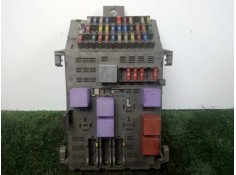 Recambio de caja reles / fusibles para renault laguna (b56) 1.9 dti diesel cat referencia OEM IAM 8200043240   2