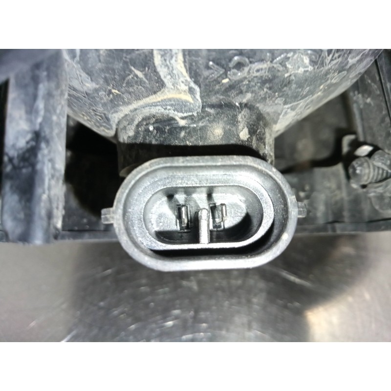 Recambio de faro antiniebla izquierdo para kia carens (un) 2.0 crdi referencia OEM IAM   