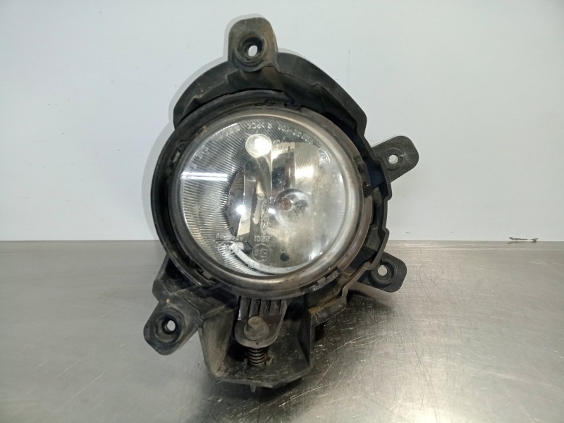 Recambio de faro antiniebla derecho para kia carens (un) 2.0 crdi referencia OEM IAM   