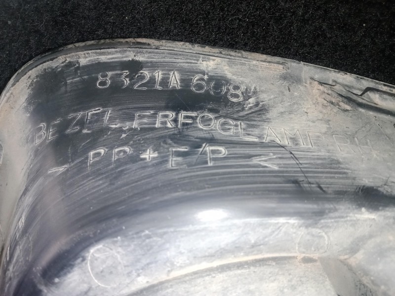 Recambio de moldura para mitsubishi asx (ga0w) 2.2 di-d cat referencia OEM IAM 8321A608 ANTINIEBLA.DERECHO 