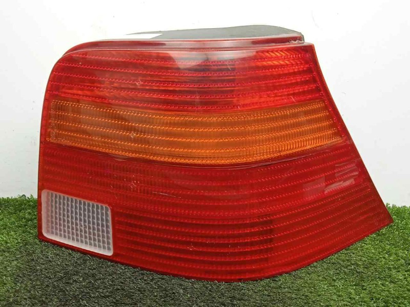 Recambio de piloto trasero derecho para volkswagen golf iv berlina (1j1) 1.6 referencia OEM IAM 1J6945096Q AMBAR 