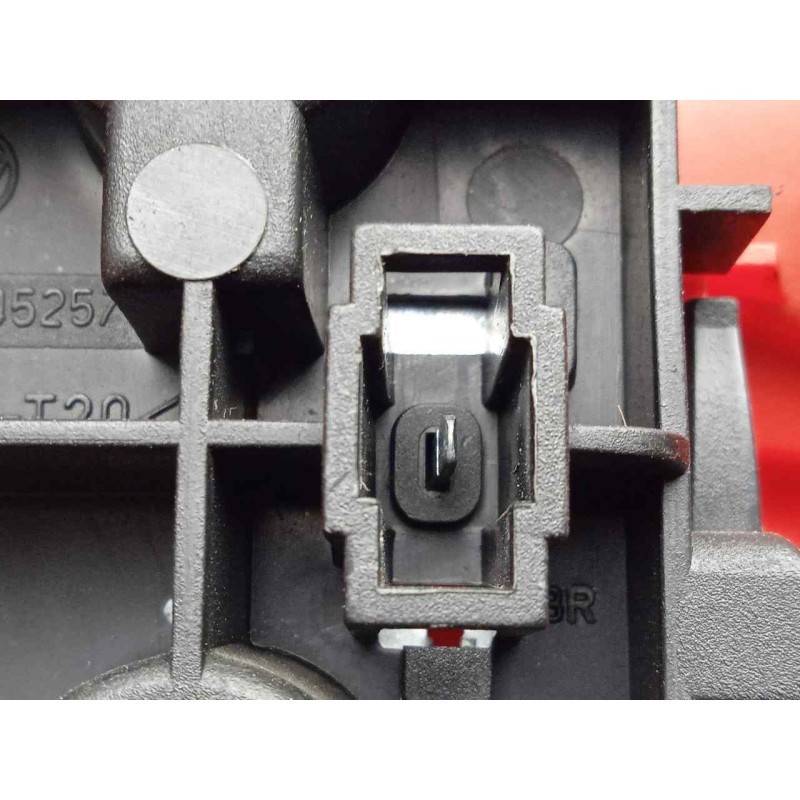 Recambio de piloto trasero derecho para volkswagen golf iv berlina (1j1) 1.6 referencia OEM IAM 1J6945096Q AMBAR 