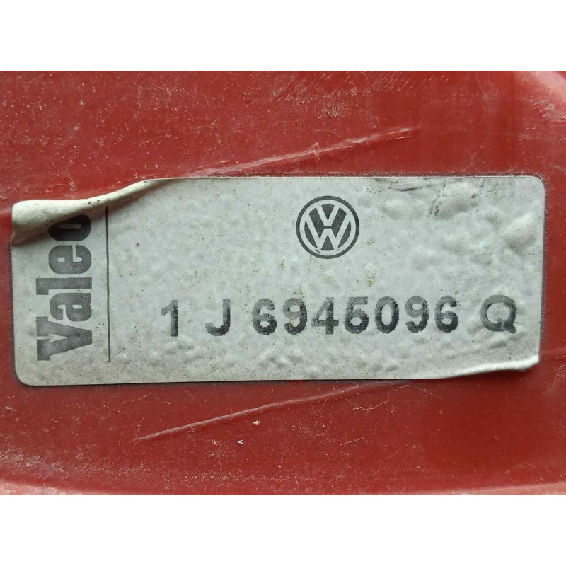 Recambio de piloto trasero derecho para volkswagen golf iv berlina (1j1) 1.6 referencia OEM IAM 1J6945096Q AMBAR 