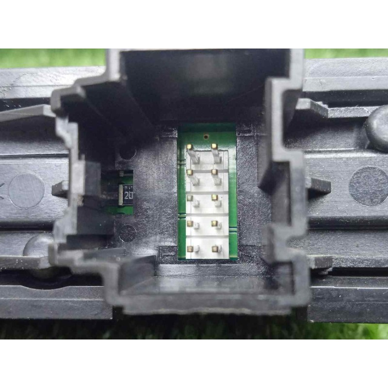 Recambio de warning para opel insignia berlina 2.0 cdti cat referencia OEM IAM 13324595  