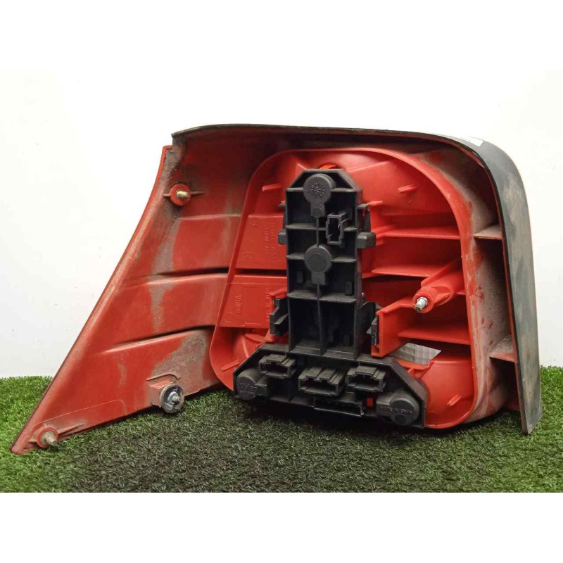 Recambio de piloto trasero derecho para volkswagen golf iv berlina (1j1) 1.6 referencia OEM IAM 1J6945096Q AMBAR 