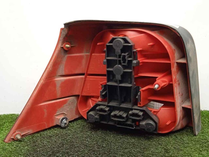 Recambio de piloto trasero derecho para volkswagen golf iv berlina (1j1) 1.6 referencia OEM IAM 1J6945096Q AMBAR 