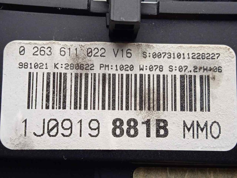 Recambio de cuadro instrumentos para volkswagen golf iv berlina (1j1) 1.6 referencia OEM IAM 1J0919881B-0263611022 MOTOMETER 