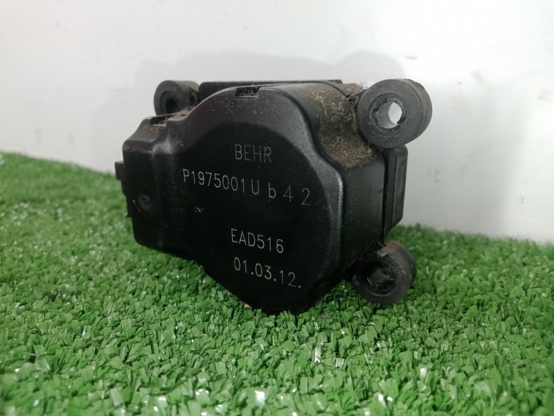 Recambio de motor trampilla calefaccion para citroën c3 1.4 hdi referencia OEM IAM P1975001UB42-EAD516  