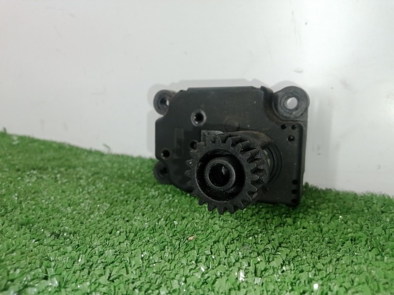 Recambio de motor trampilla calefaccion para citroën c3 1.4 hdi referencia OEM IAM P1975001UB42-EAD516  