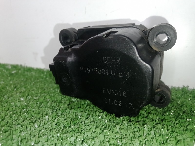 Recambio de motor trampilla calefaccion para citroën c3 1.4 hdi referencia OEM IAM P1975001UB41-EAD516  
