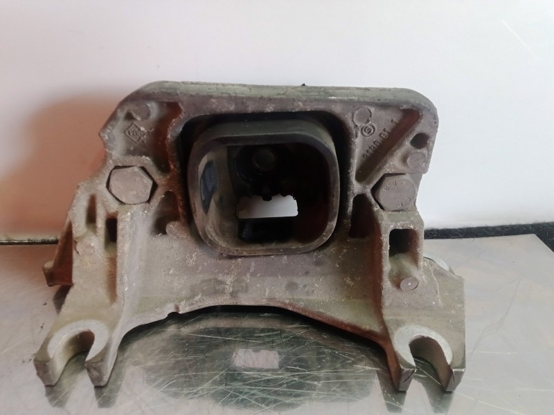 Recambio de soporte motor izquierdo para renault kangoo 1.5 dci diesel cat referencia OEM IAM 8200423501-8200423501C-8200429504 