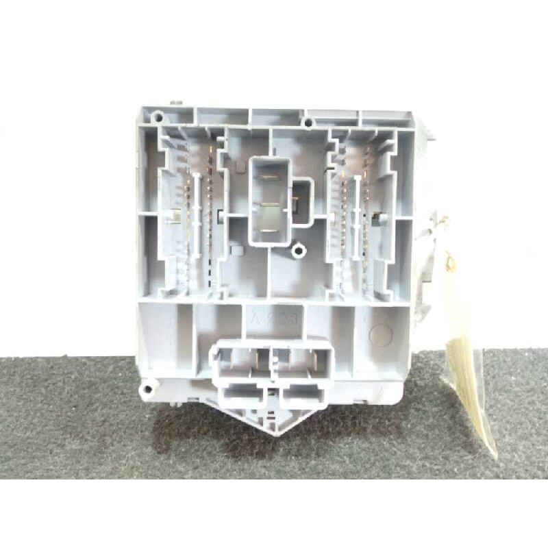 Recambio de caja reles / fusibles para alfa romeo 147 (190) 1.6 16v cat referencia OEM IAM 46558759  