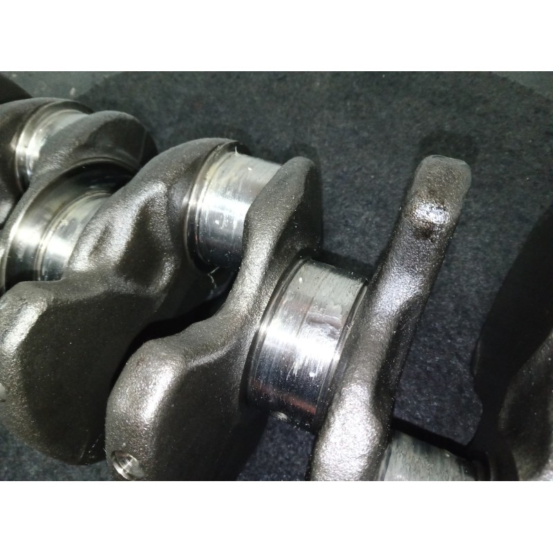 Recambio de cigueñal para kia sorento 2.5 crdi cat referencia OEM IAM A26  