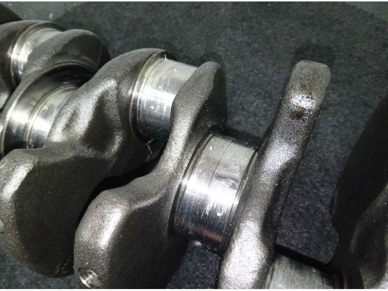 Recambio de cigueñal para kia sorento 2.5 crdi cat referencia OEM IAM A26  