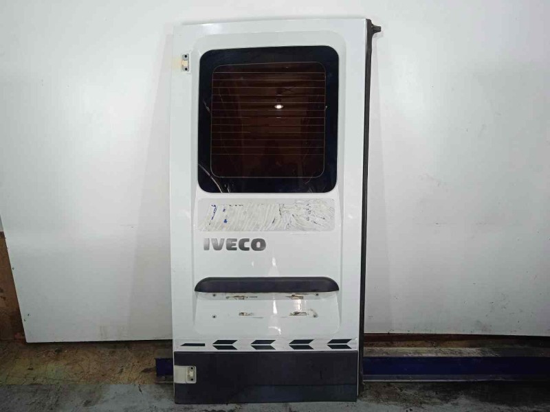 Recambio de puerta trasera izquierda para iveco daily ka 3.0 diesel cat referencia OEM IAM 3803072 BLANCO 