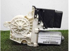 Recambio de motor elevalunas trasero izquierdo para volkswagen golf iv berlina (1j1) 1.6 referencia OEM IAM 9776101439202-F005S0