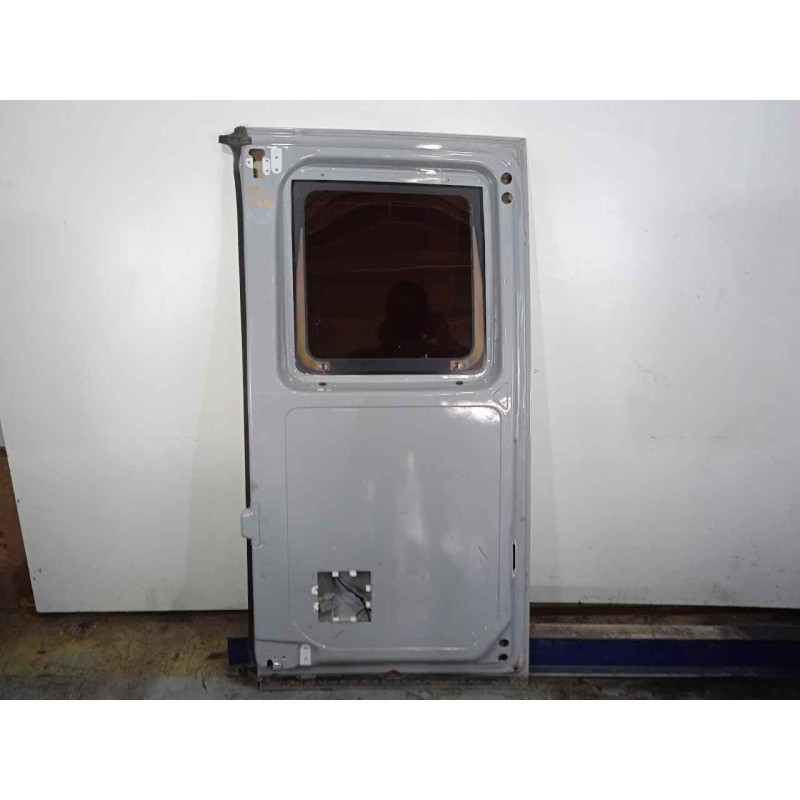 Recambio de puerta trasera izquierda para iveco daily ka 3.0 diesel cat referencia OEM IAM 3803072 BLANCO 