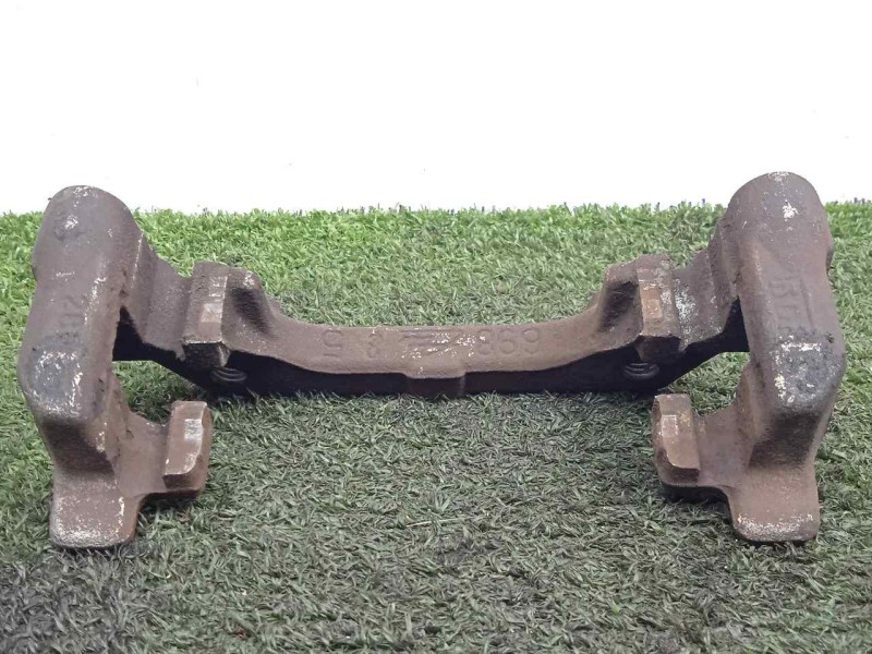 Recambio de portapinzas para ford kuga (cbs) 1.5 ecoboost cat referencia OEM IAM 3M512C364HA AMBOS.LADOS TRASERA