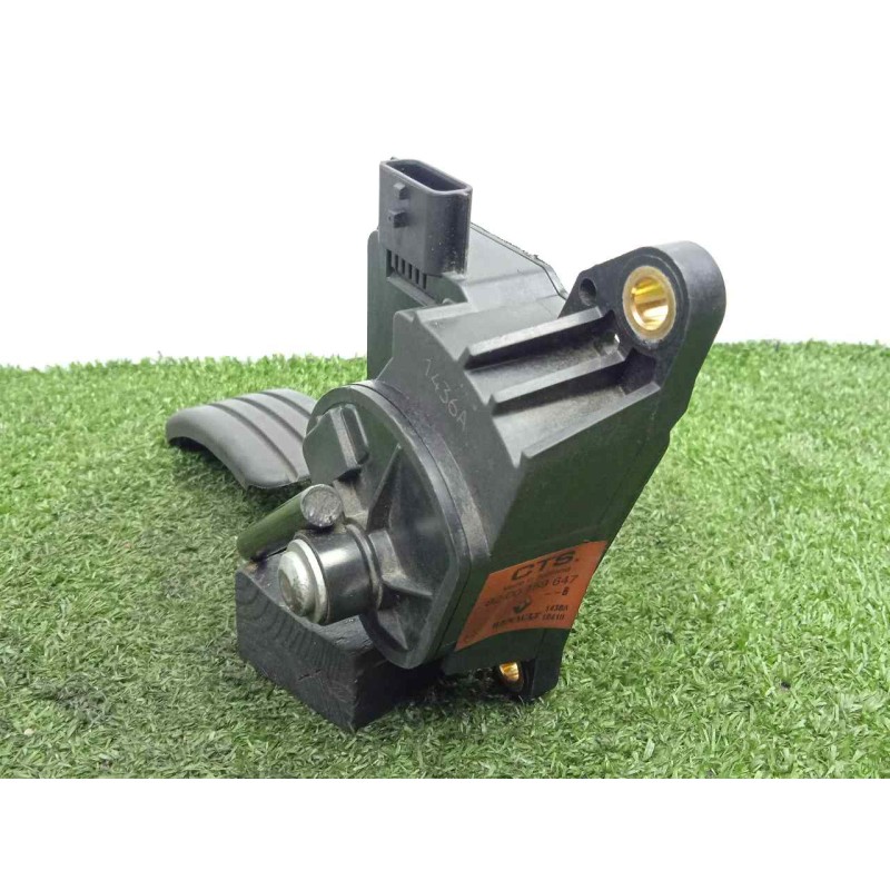 Recambio de potenciometro pedal para renault scenic ii 1.5 dci diesel referencia OEM IAM 8200159647 6.PINES 