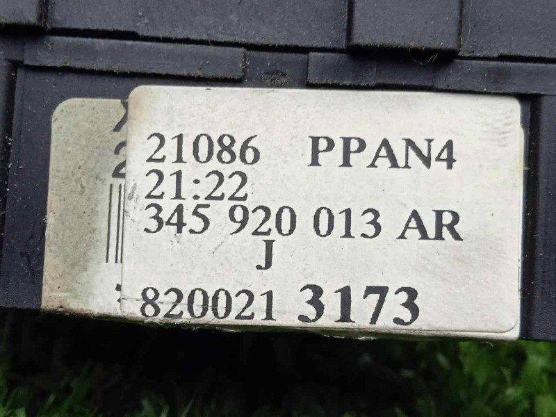 Recambio de mando limpia para dacia logan 1.4 cat referencia OEM IAM 8200213173  13.PIN