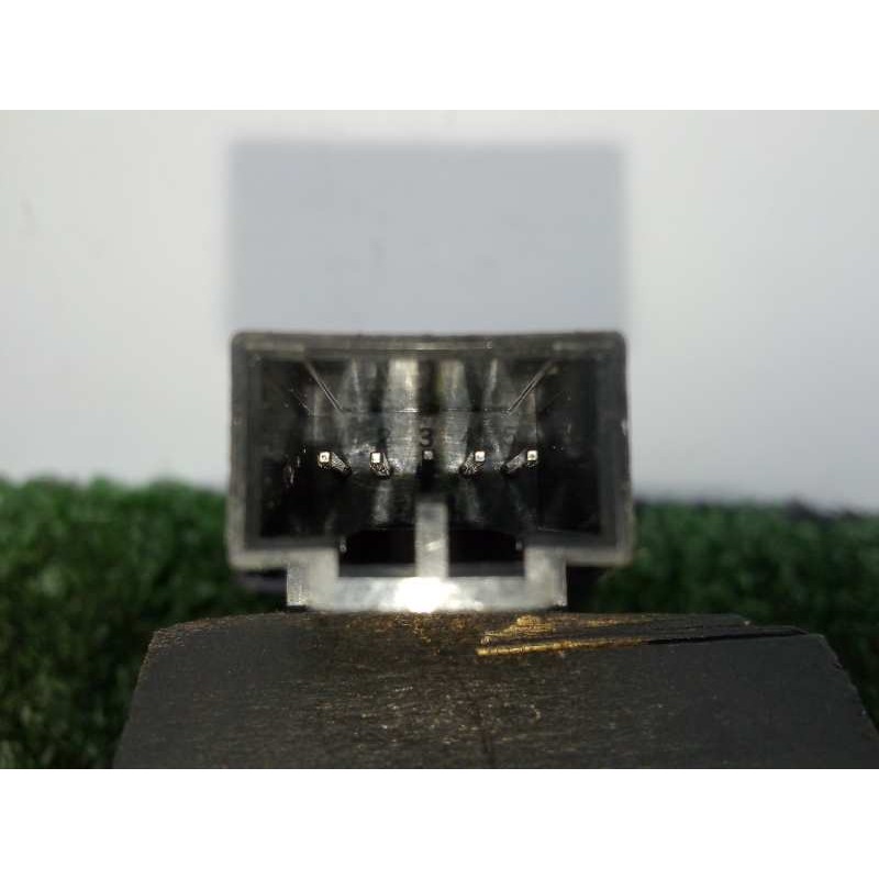 Recambio de warning para volvo s60 berlina 2.4 diesel cat referencia OEM IAM 9441045 5.PINES 