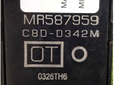 Recambio de mando elevalunas delantero izquierdo para mitsubishi colt berlina 5 (z30a) 1.1 cat referencia OEM IAM MR587959 4.BOT 2