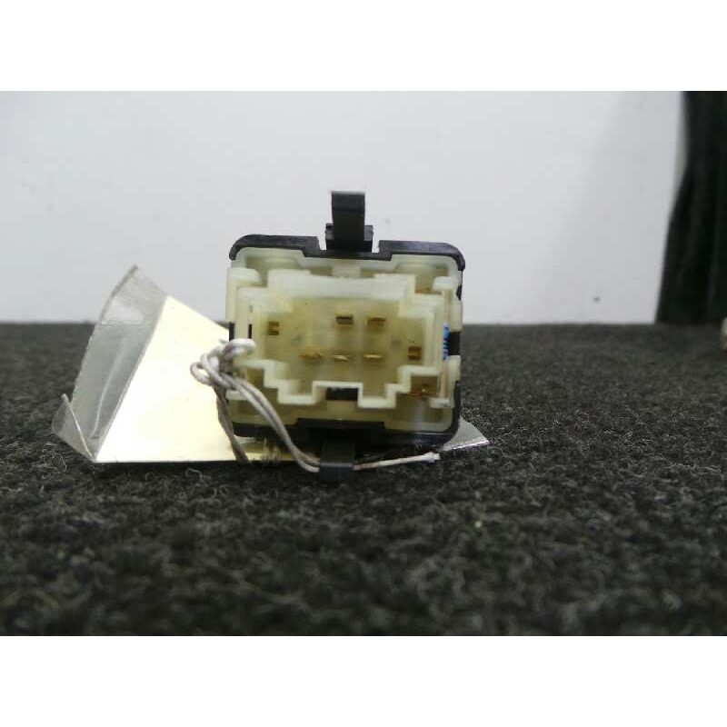 Recambio de mando elevalunas delantero derecho para volkswagen passat berlina (3a2) 2.0 referencia OEM IAM   5 PINES