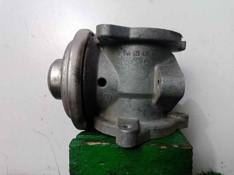 Recambio de valvula egr para volkswagen polo (9n3) 1.4 tdi referencia OEM IAM 045129637A  
