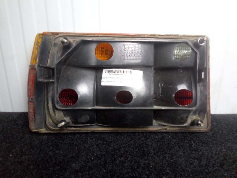 Recambio de piloto trasero derecho para seat malaga 1.2 referencia OEM IAM  OJO FISURADO SIN.PORTALAMPARAS