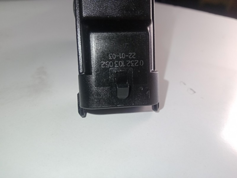 Recambio de sensor para chrysler voyager (rg) 2.8 crd cat referencia OEM IAM 0232103052 BOSCH 3.PINES