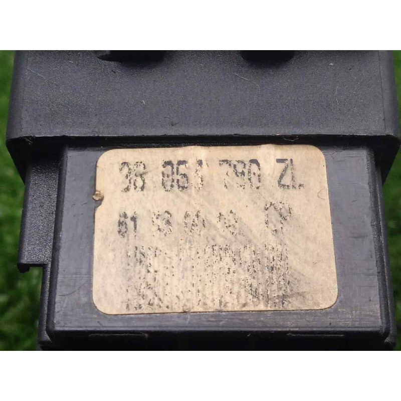 Recambio de mando luces para peugeot 405 berlina 2.0 cat referencia OEM IAM 96063790ZL CON.CLAXON 